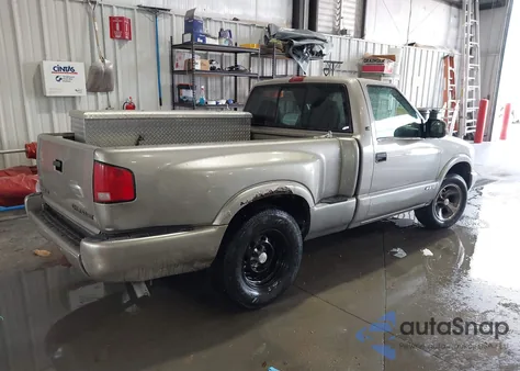 2000 Chevrolet S-10 Ls из США, поврежденный, VIN 1GCCS14W2Y8166786